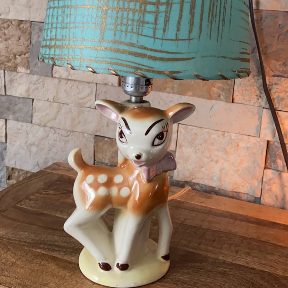 Mid Century Kitsch lamp.